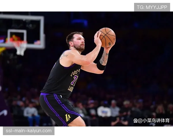 东契奇里夫斯双双重伤，湖人后场双核常规赛报销